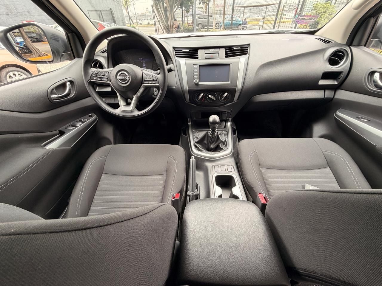 2025 Nissan Frontier 2.5 Doble Cabina LE 4x2 Mt