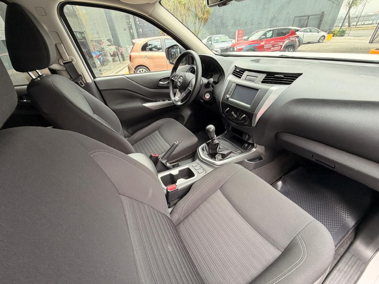 2025 Nissan Frontier 2.5 Doble Cabina LE 4x2 Mt