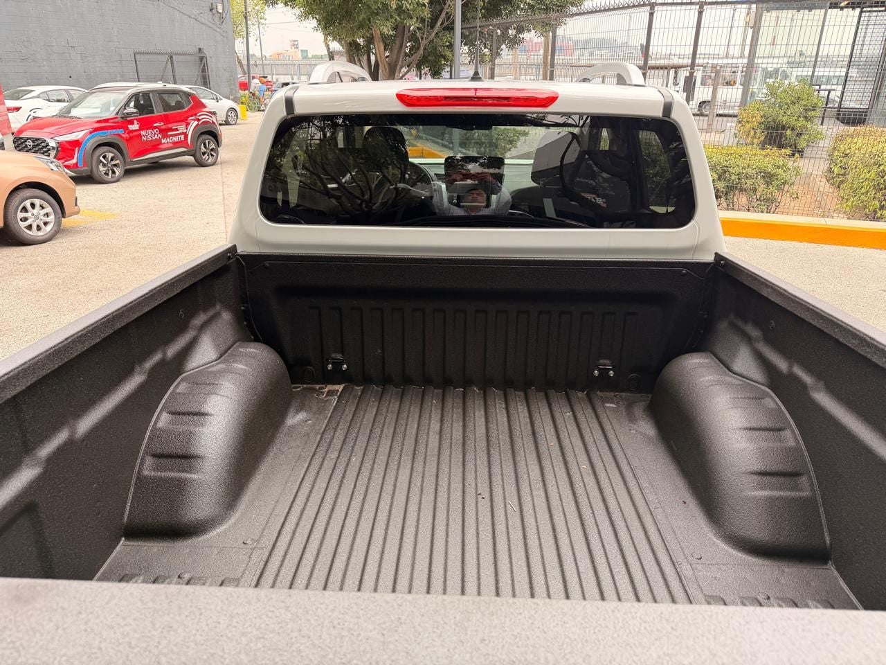 2025 Nissan Frontier 2.5 Doble Cabina LE 4x2 Mt