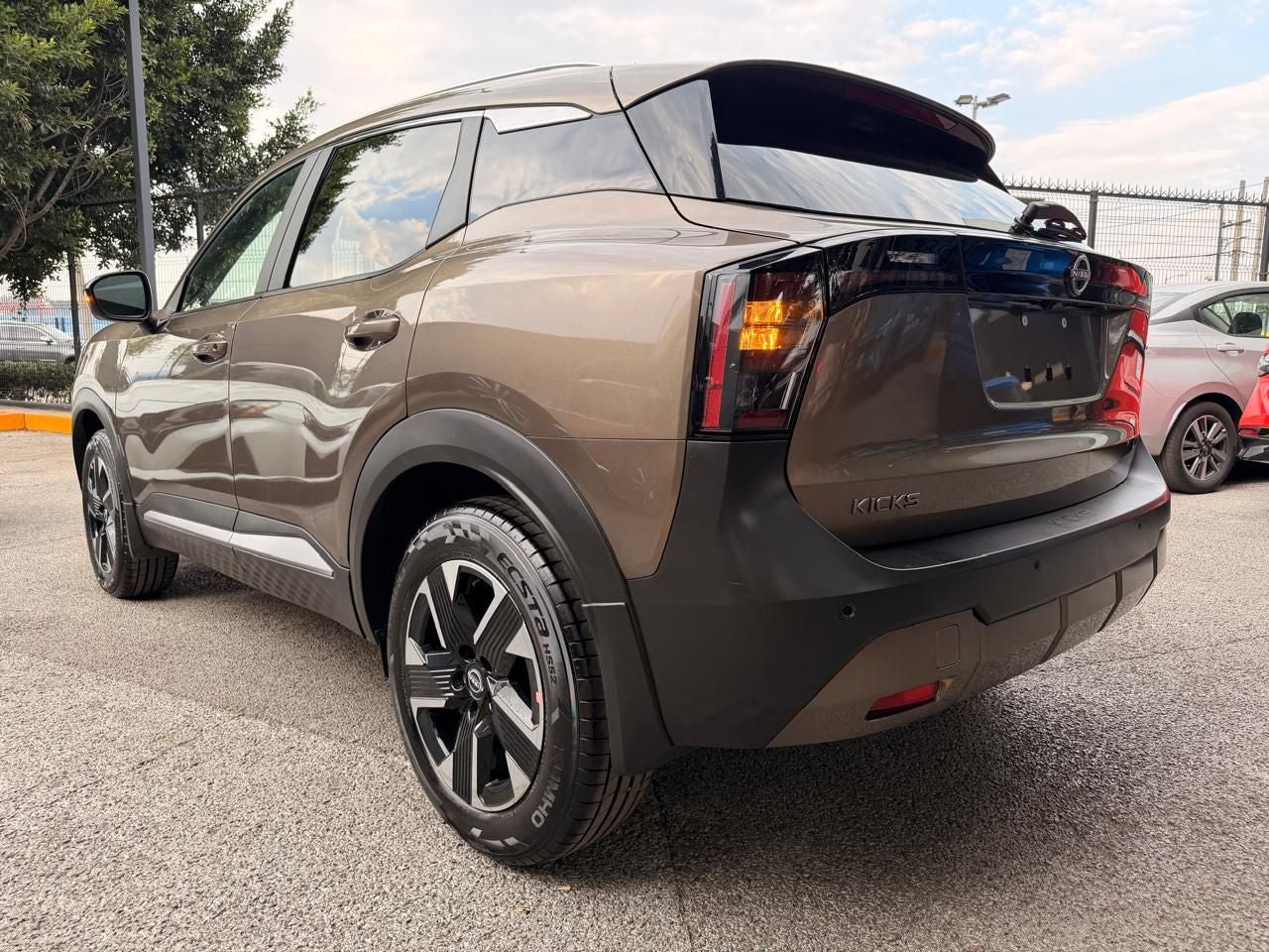 2025 Nissan Kicks 2.0 Advance At