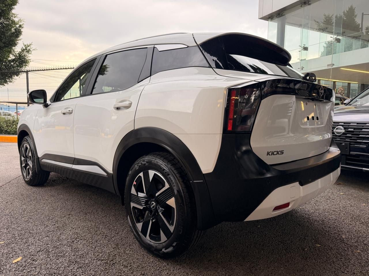2025 Nissan Kicks 2.0 Advance At