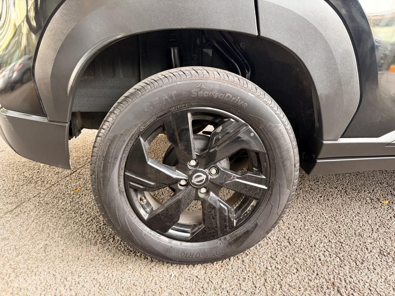 2026 Nissan Magnite 1.0 Advance Dark Armour At