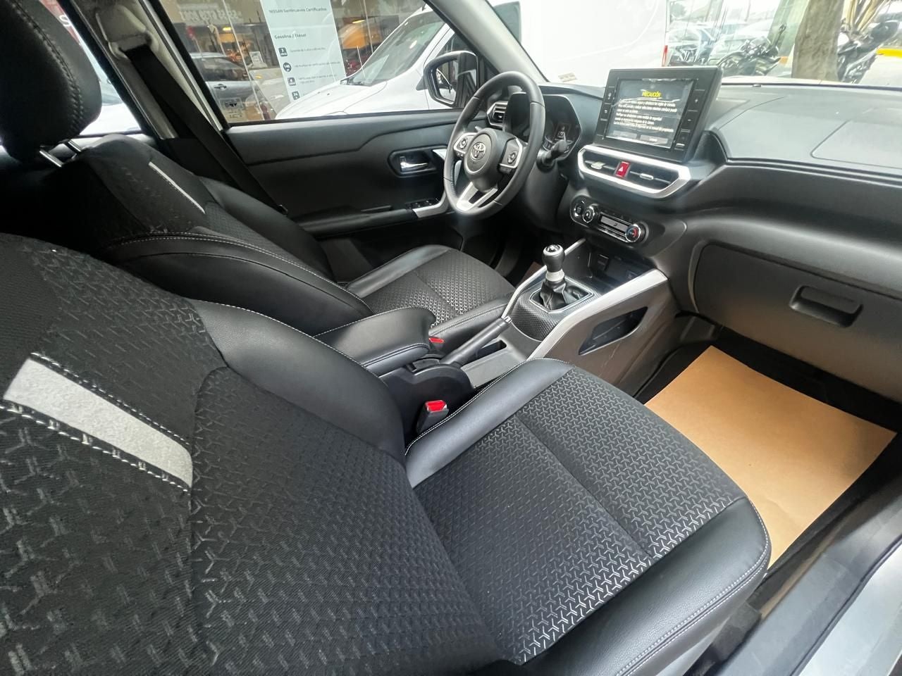 2024 Toyota Raize 1.0 Xle Mt