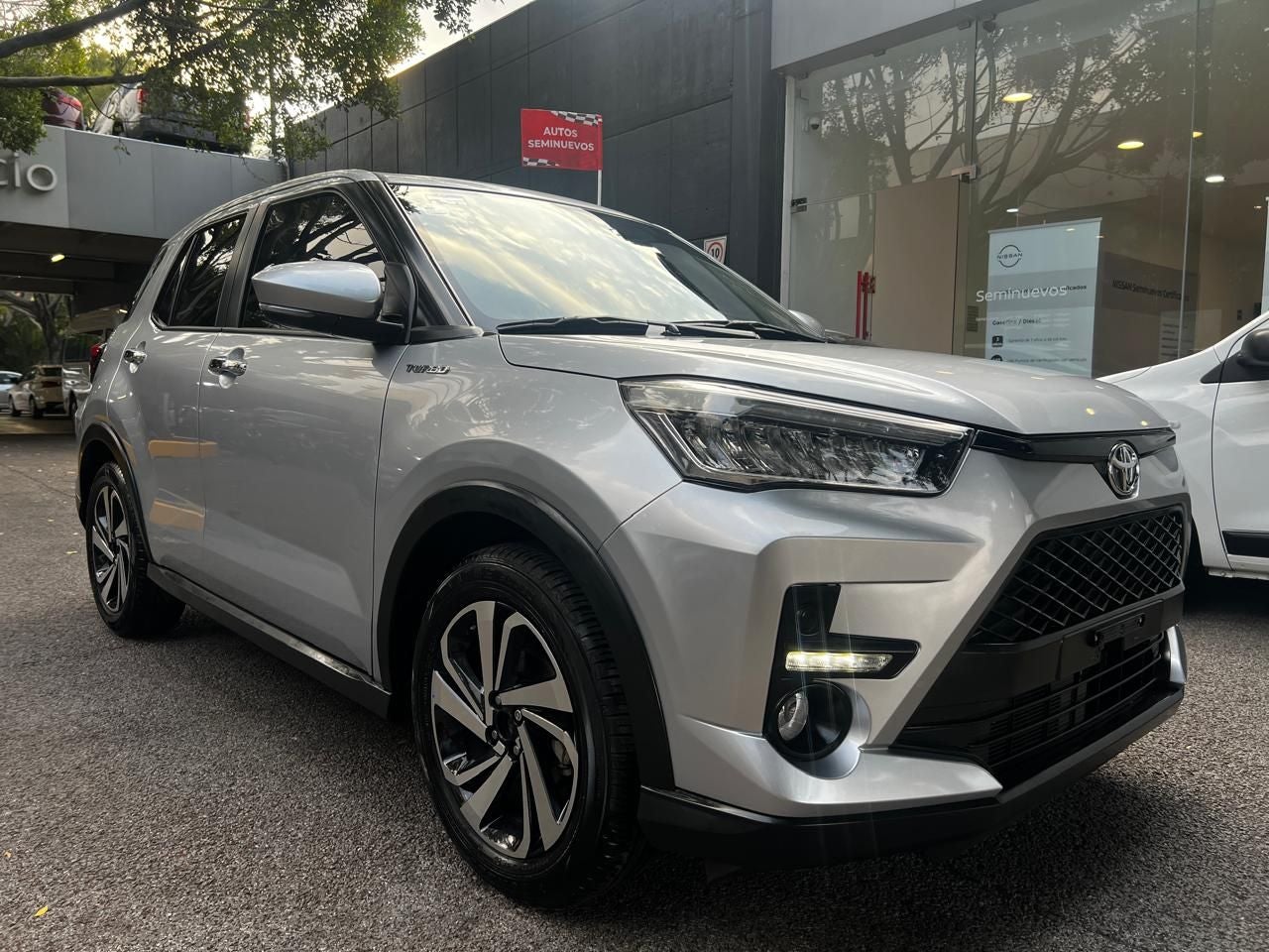 2024 Toyota Raize 1.0 Xle Mt