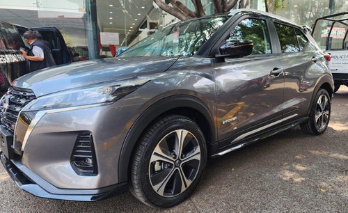 2025 Nissan Kicks E-Power Platinum At